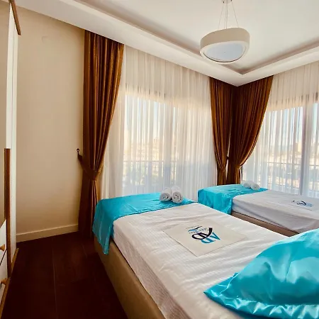 Nda Havuzlu Oasis Evleri 8 * קוסדסי