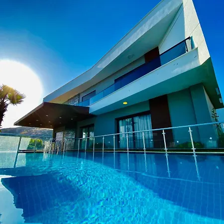 Nda Havuzlu Oasis Evleri 8 * קוסדסי